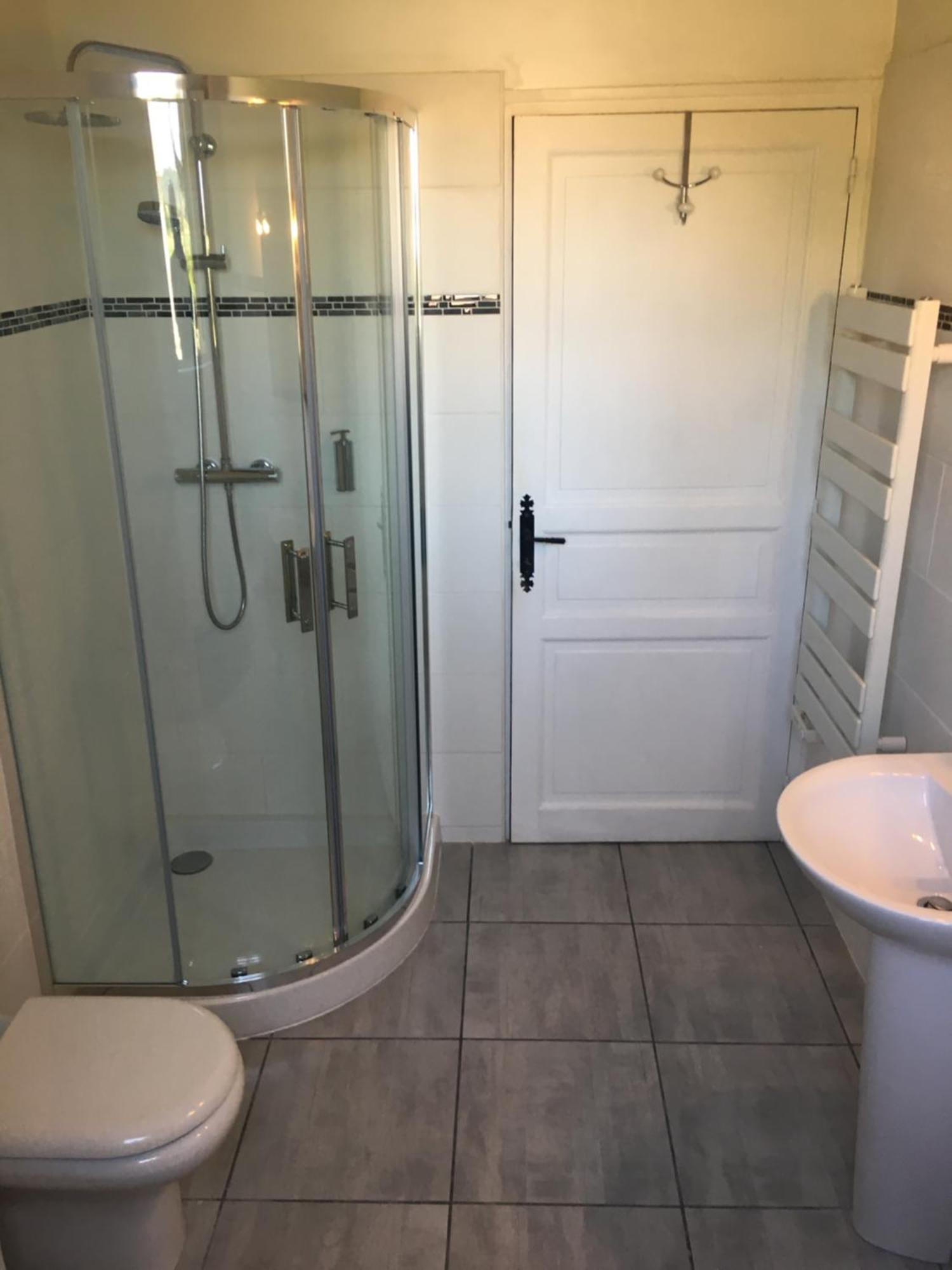 Chez Irene Bed & Breakfast Saint-Quentin-la-Tour ห้อง รูปภาพ